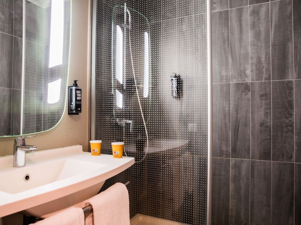 Ibis Paris Bercy Village 12Eme 73/73