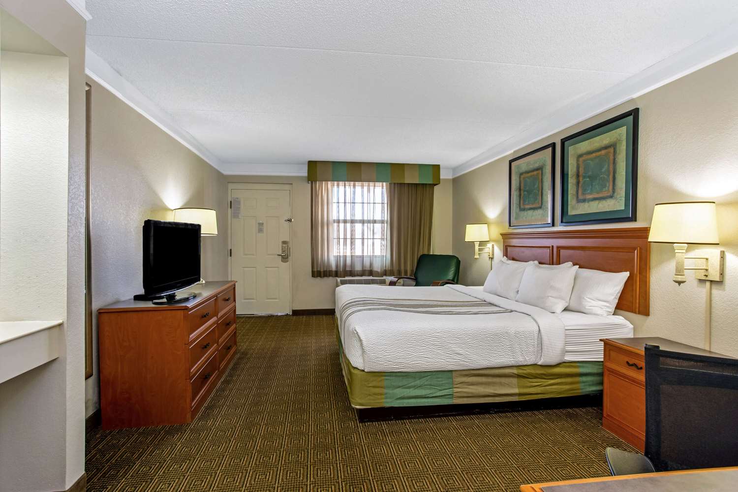 Ramada by Wyndham Westminster Denver 20/50