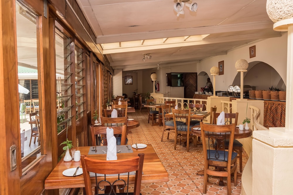 SUNBIRD LILONGWE 50/64