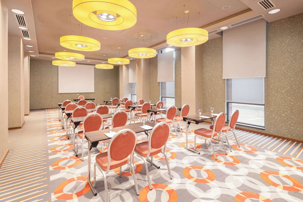 Golden Tulip Ana Dome Cluj 58/66