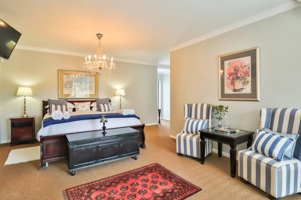 The Whale's Tale Guest House 4/40