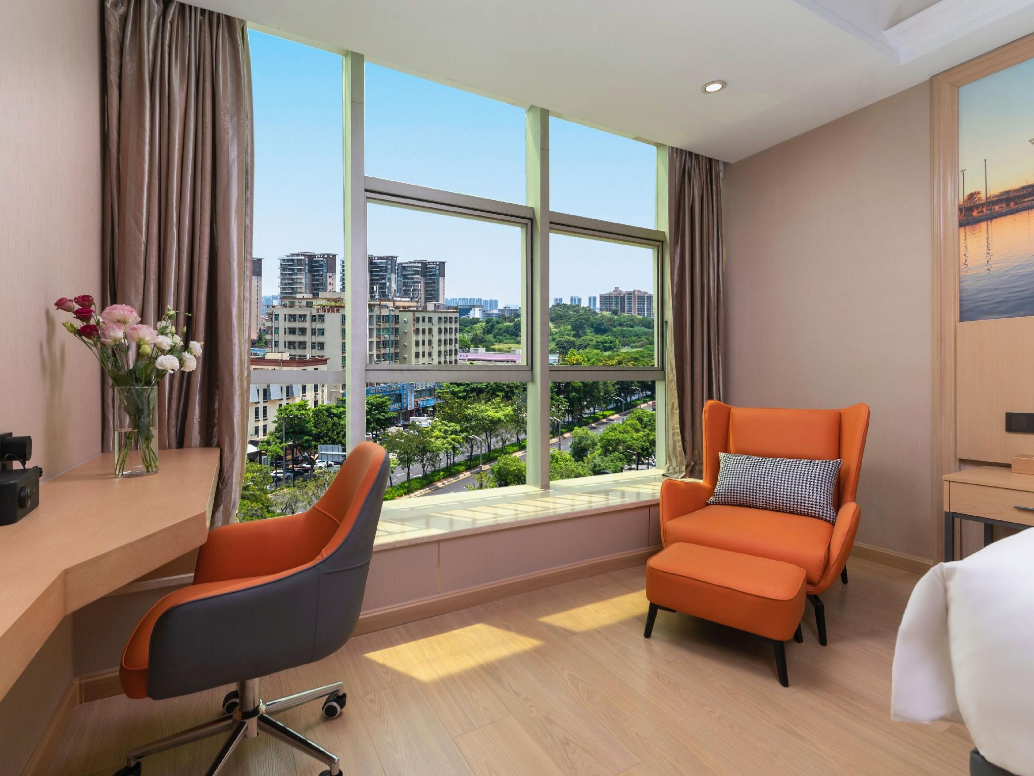 Vienna Hotel (Shenzhen Convention and Exhibition Center, Fuhai Qiaotou) 57/63