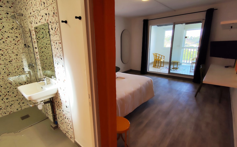 Hotel les Aigrettes 54/56