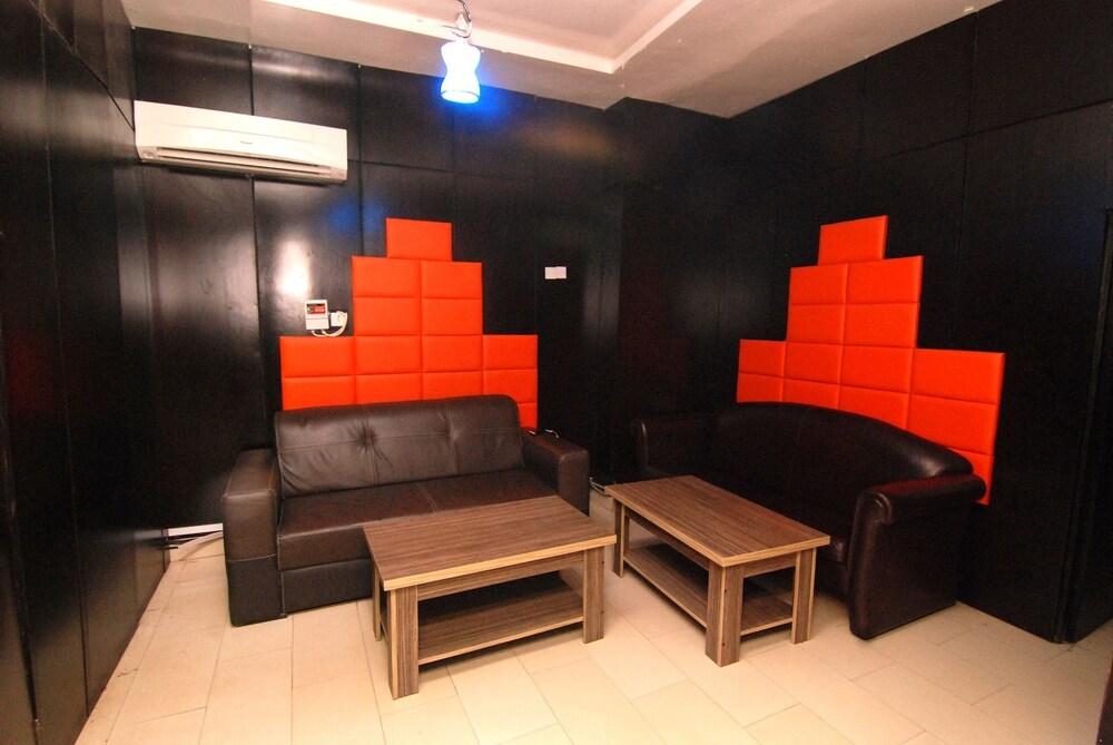 Silverland Hotel And Suites 22/36