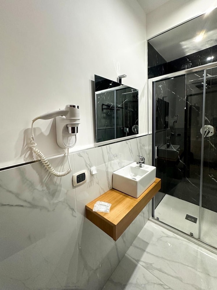 Barbato Hotel 48/50