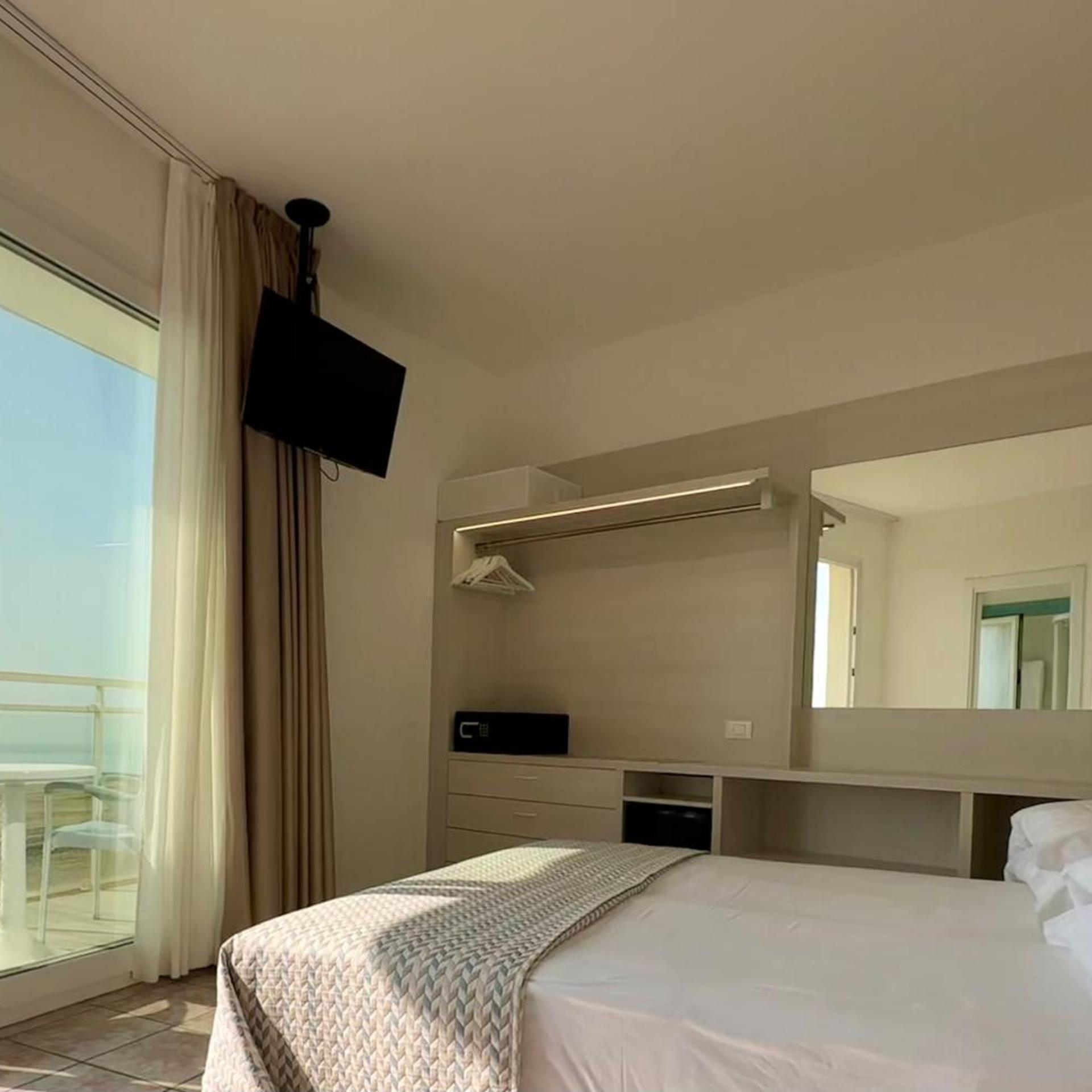 Hotel Nizza Fronte Mare 14/49