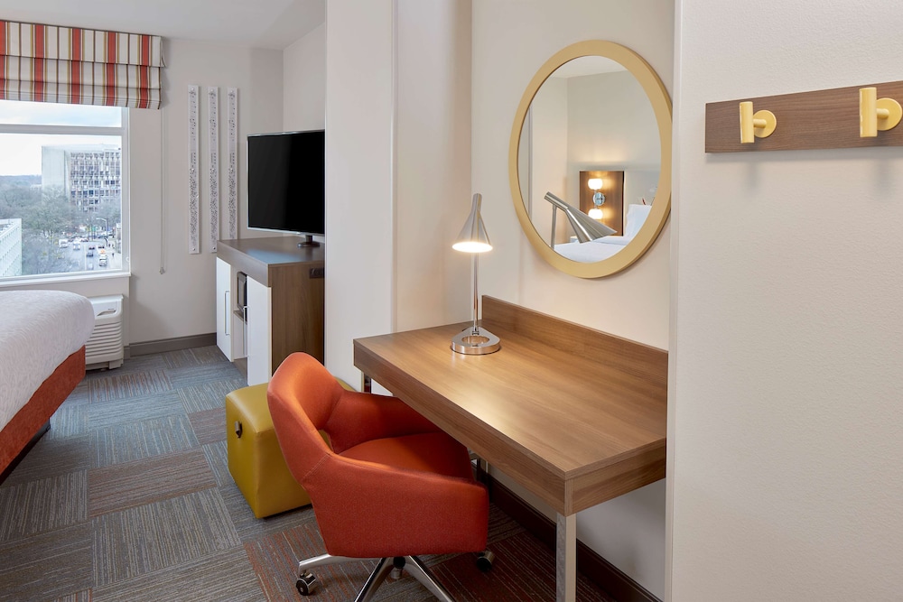 Hampton Inn and Suites Atlanta Midtown 31/53