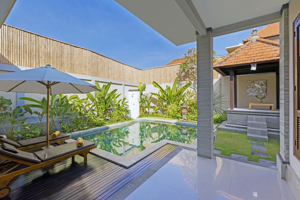 Kubal Villa 6/64