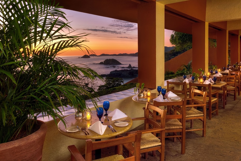 Las Brisas Ixtapa 53/74