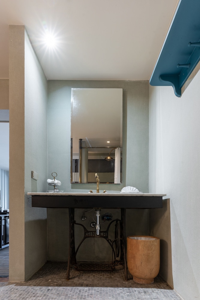 B House Samui (ex The Scent Hotel) 60/61