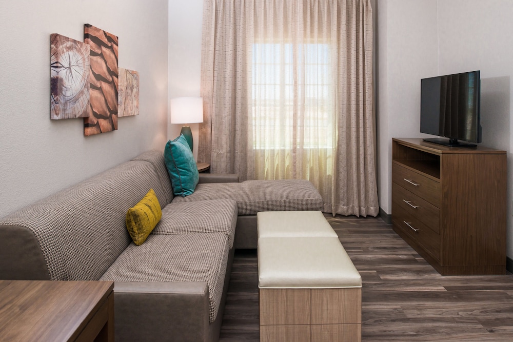 Staybridge Suites Pecos 38/56