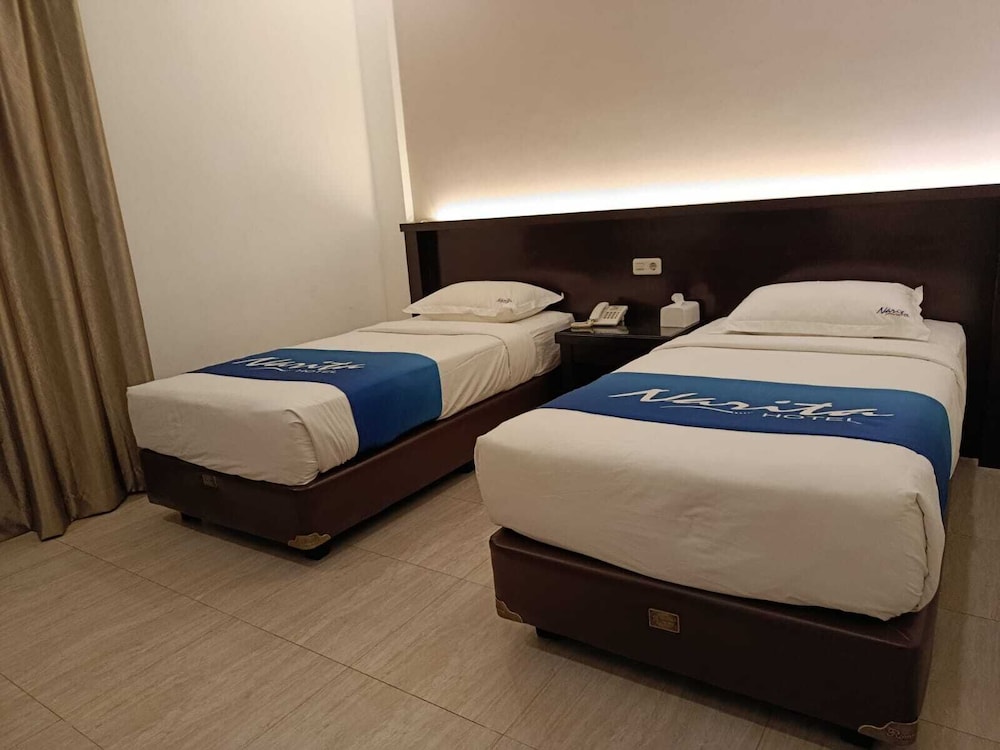 Narita Hotel Tulungagung 10/35