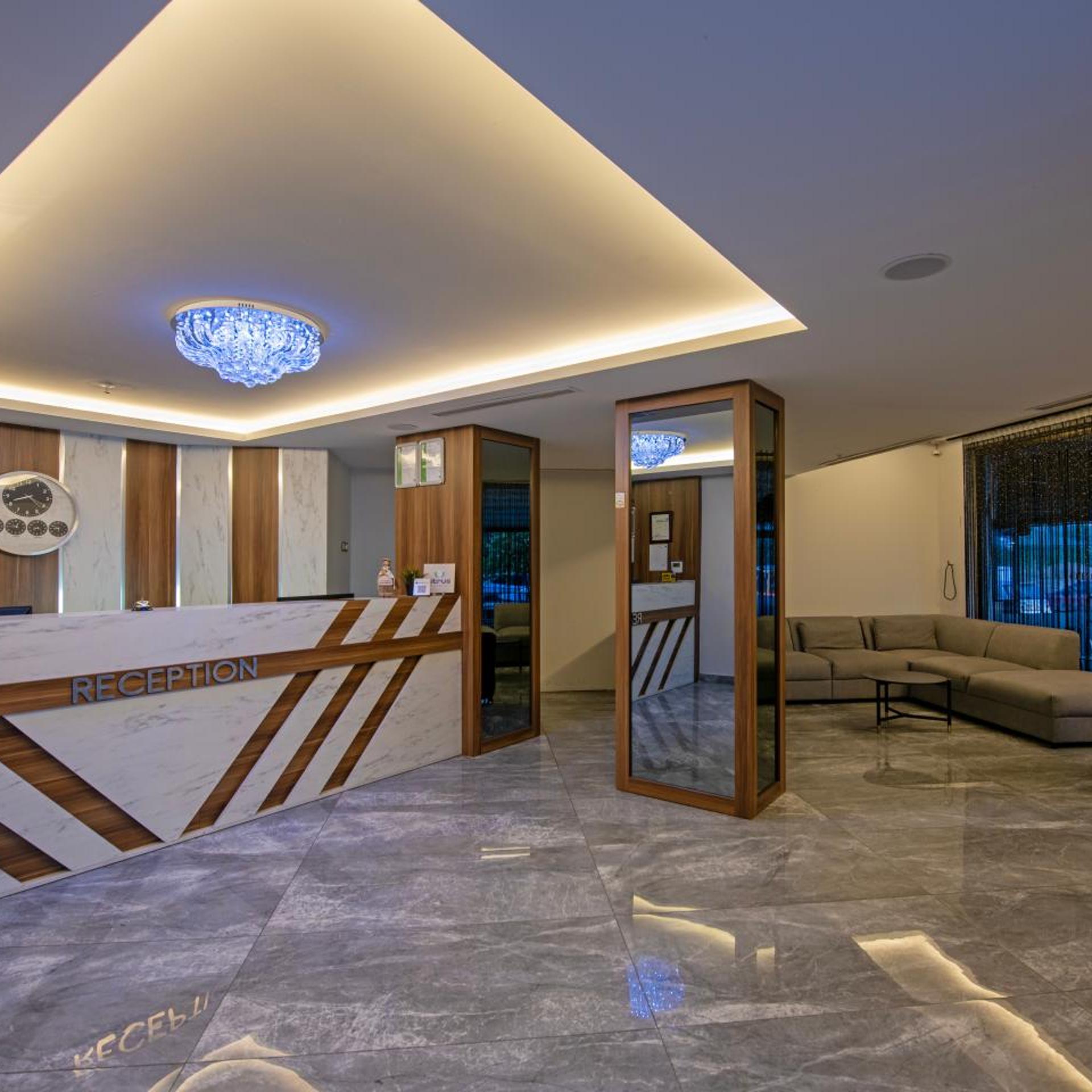 Theluna Suite Hotel 20/50