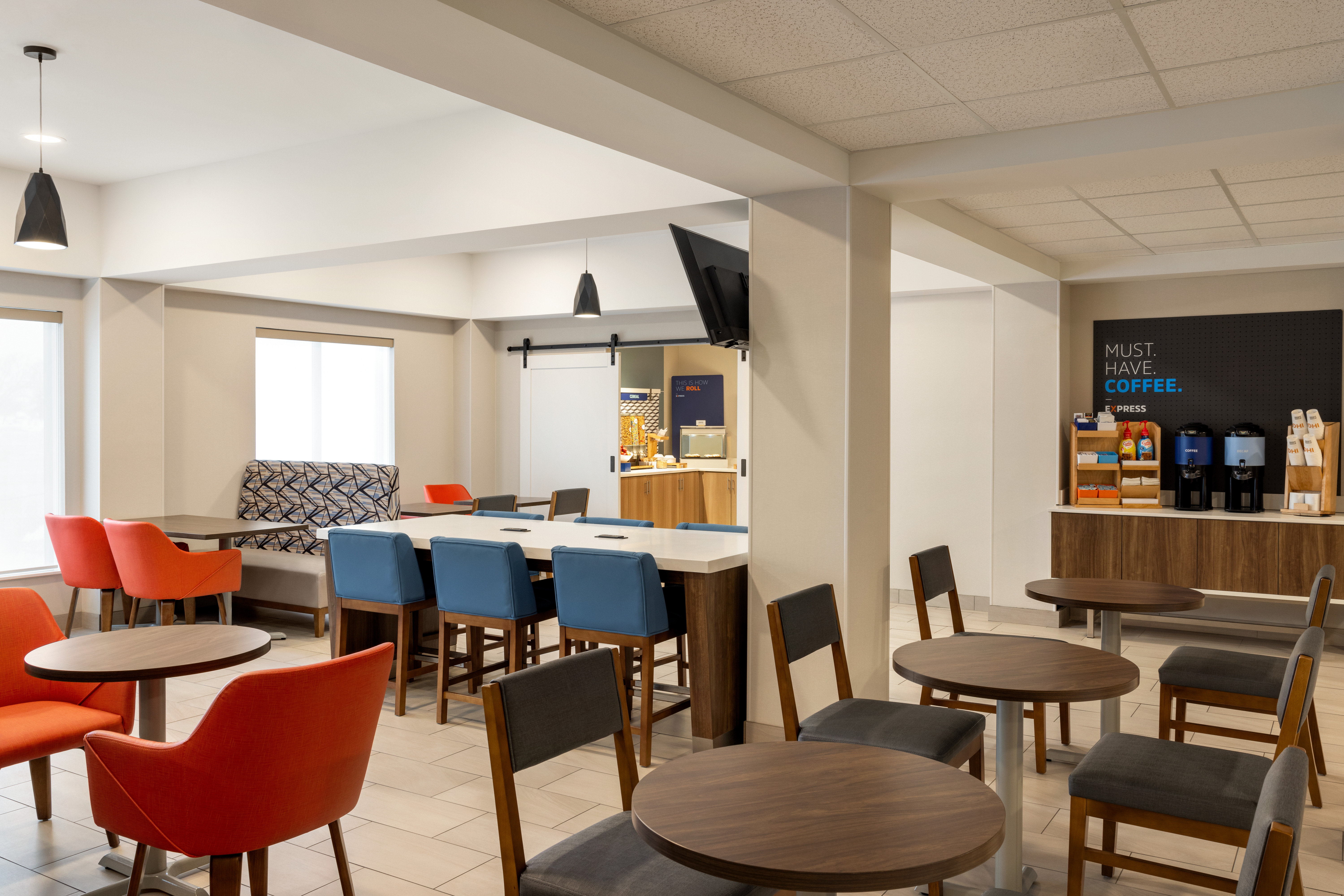 Holiday Inn Express Syracuse Airport 50/65