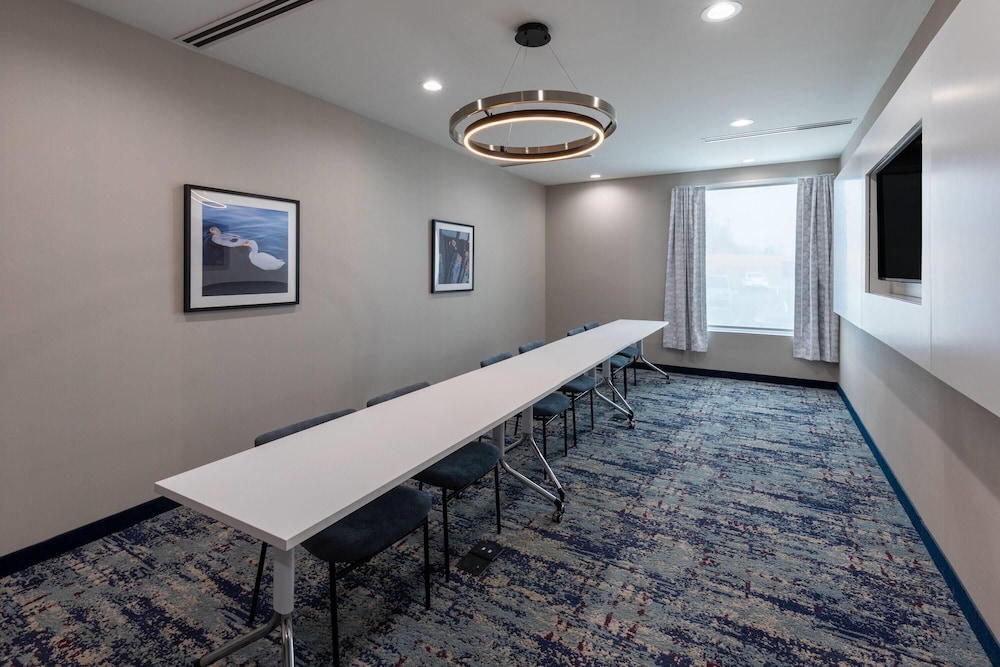 La Quinta Inn & Suites by Wyndham Athens 29/49