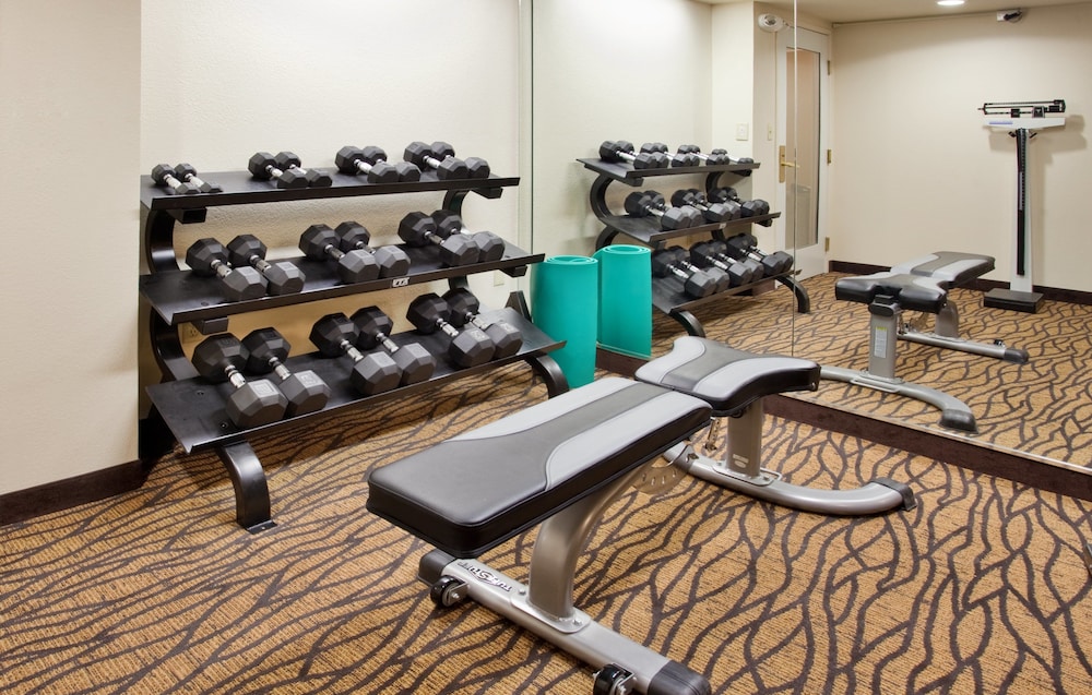 Holiday Inn Express Scottsdale North 25/40