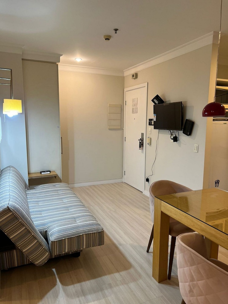 Esuites Congonhas by Atlantica 18/85
