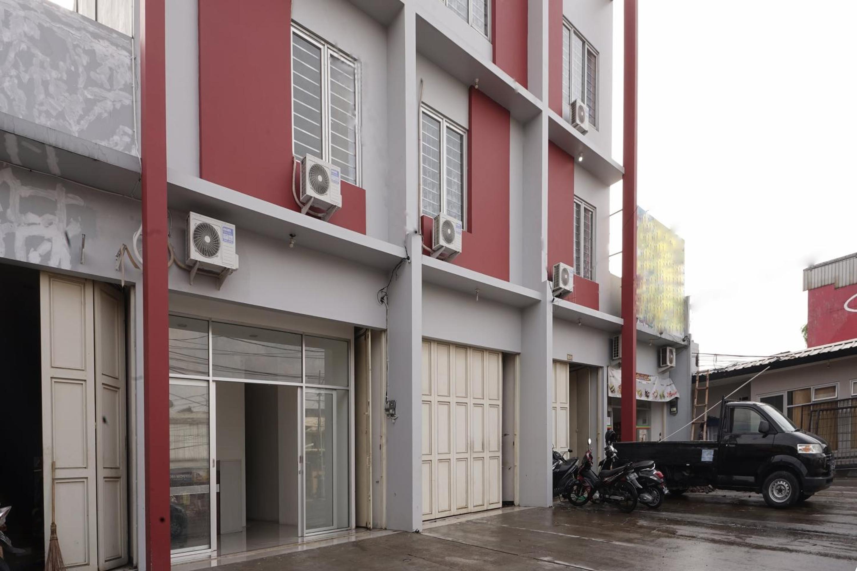 OYO 2183 Cibeureum Residence Near Rumah Sakit Rajawali (ex OYO 2183 Cibeureum Residence) 41/50