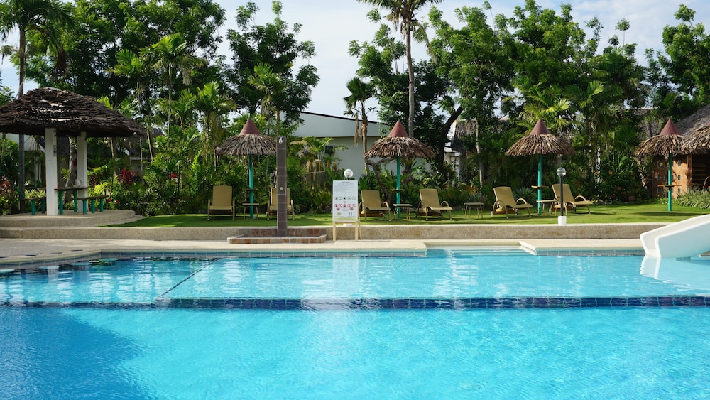 Marcosas Cottages Resort 10/68