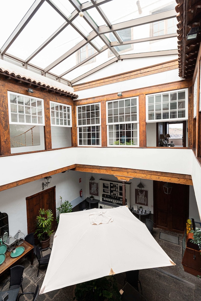 ISLA BAJA SUITES 2/72