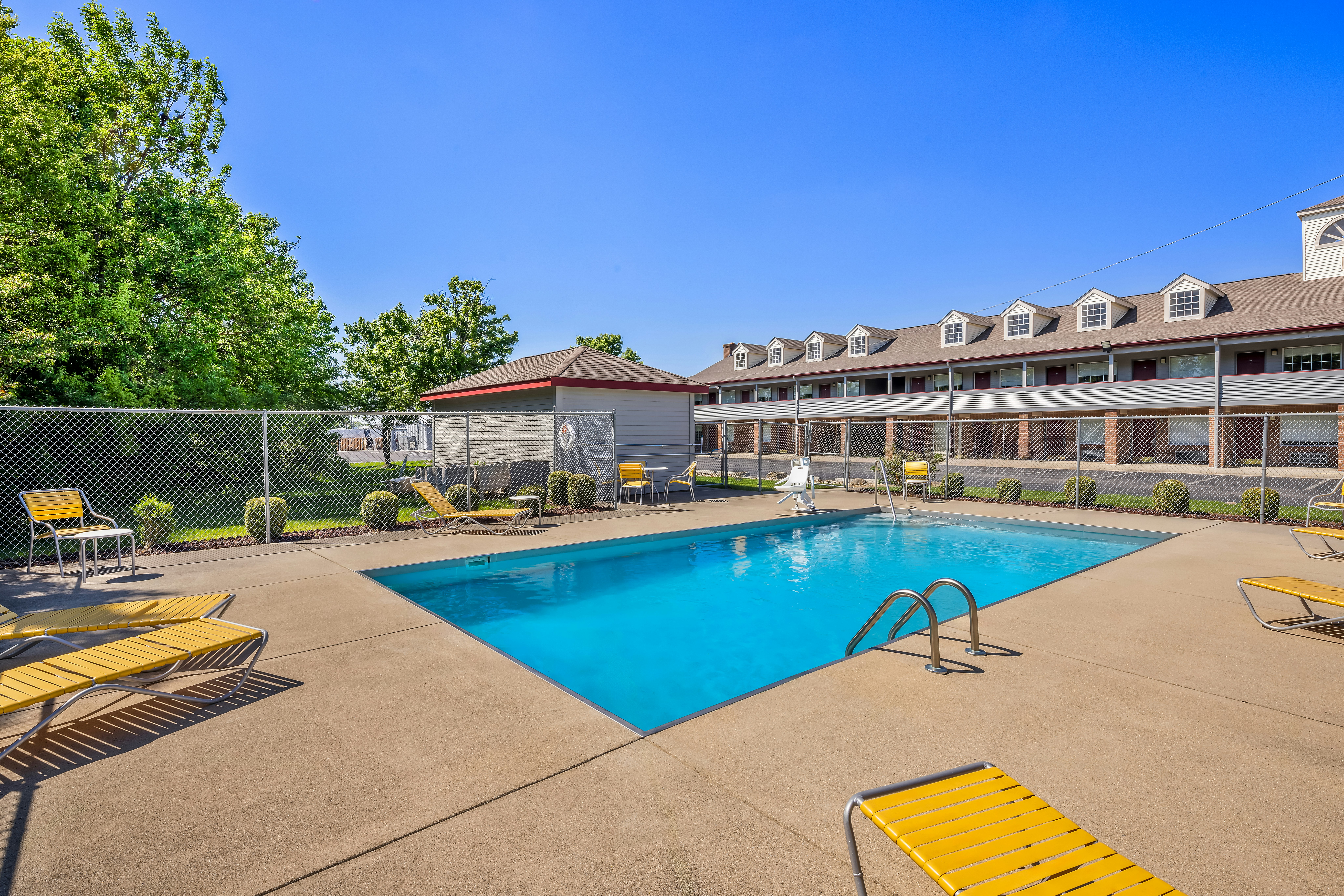 Red Roof Inn & Suites Marysville 30/31