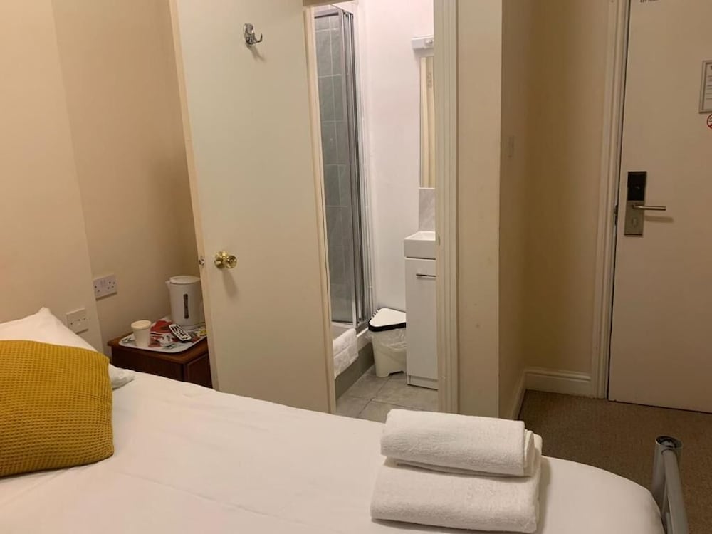 Norfolk Inn Paddington Hotel 35/50