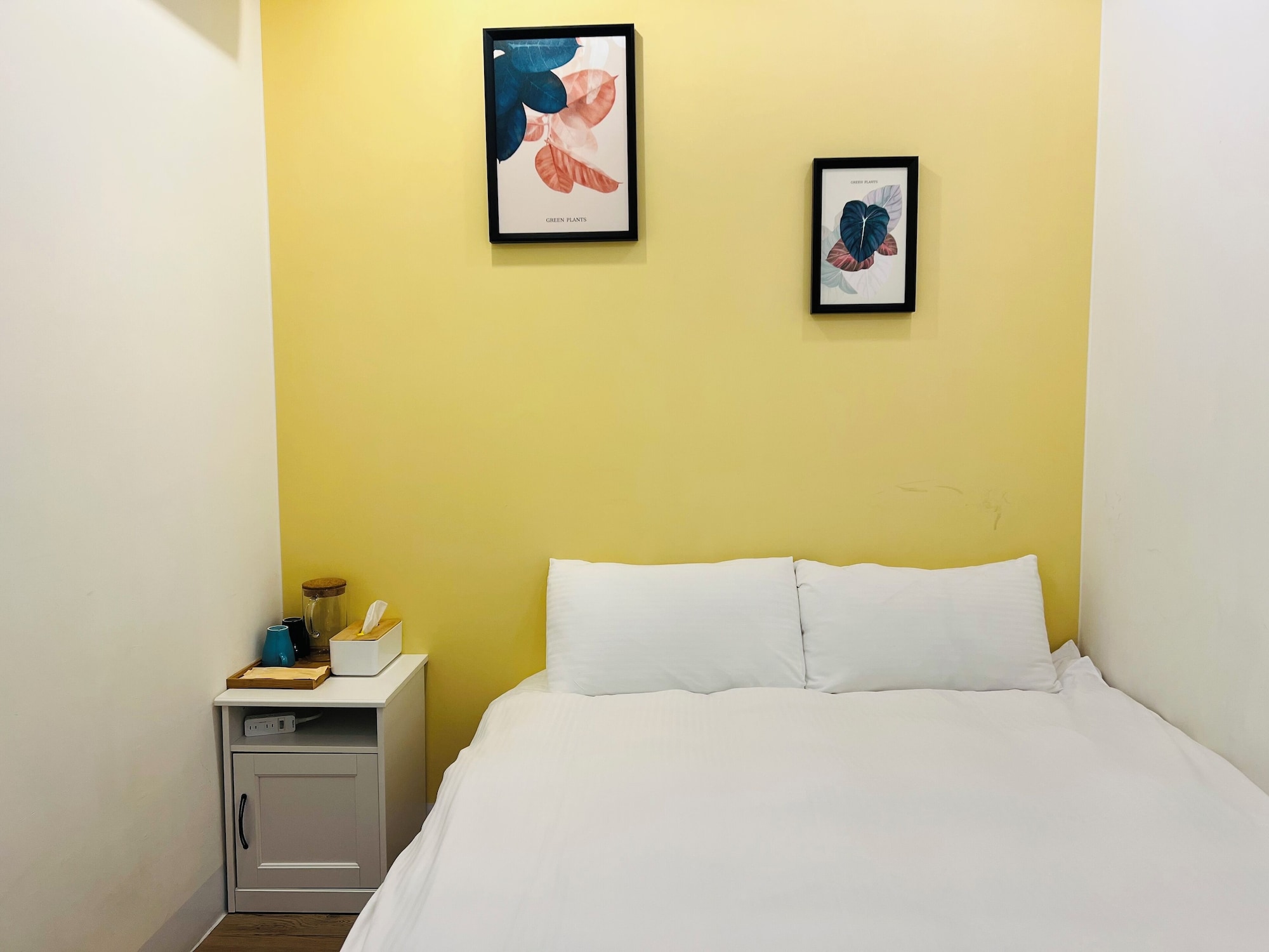 ECONOMY, DOUBLE BED