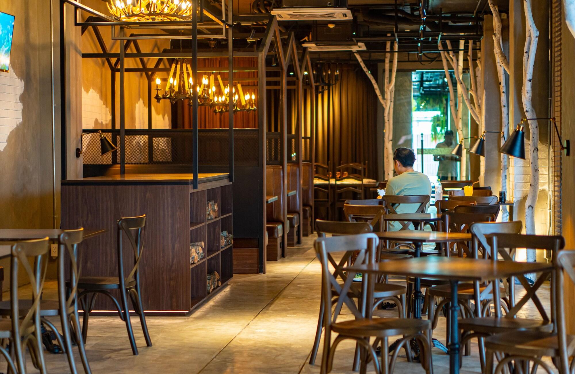 J Place Hotel by ZUZU 41/50
