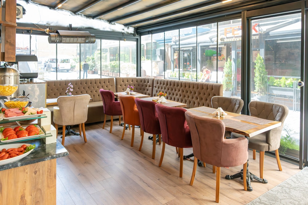 Cuento Hotel 50/62