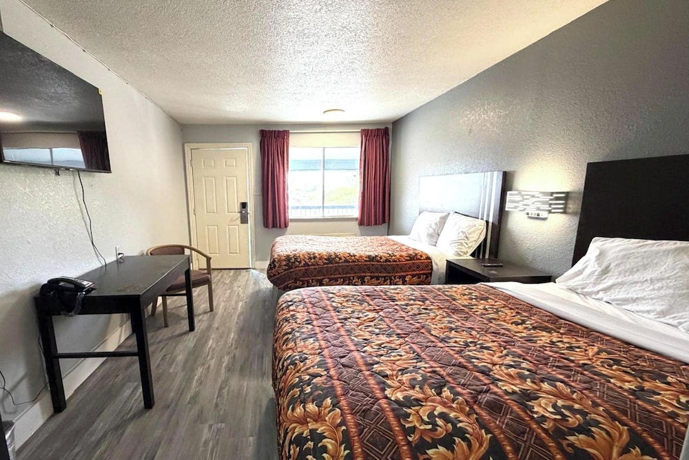 Regency Inn Three Rivers I-37 17/36