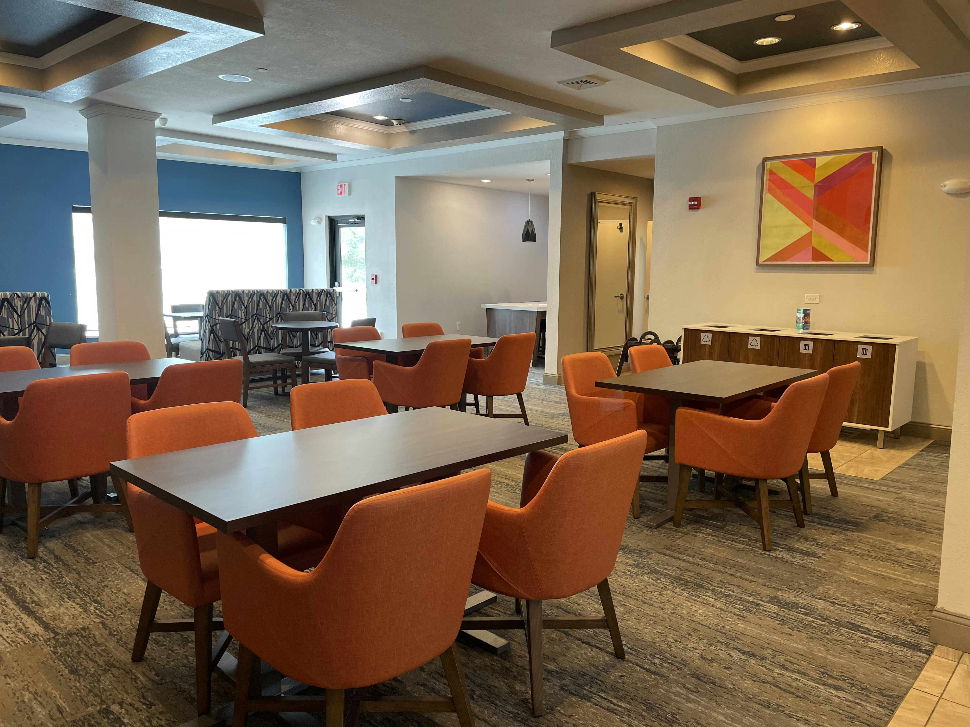 Holiday Inn Express And Suites Montgomery 73/76