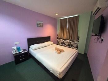 Room at Hotel O Peneka Inn, KOTA BHARU