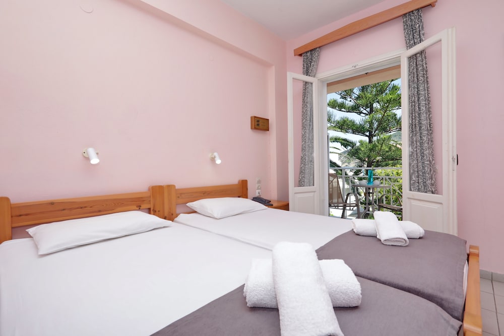 Dolphin Hotel 12/49