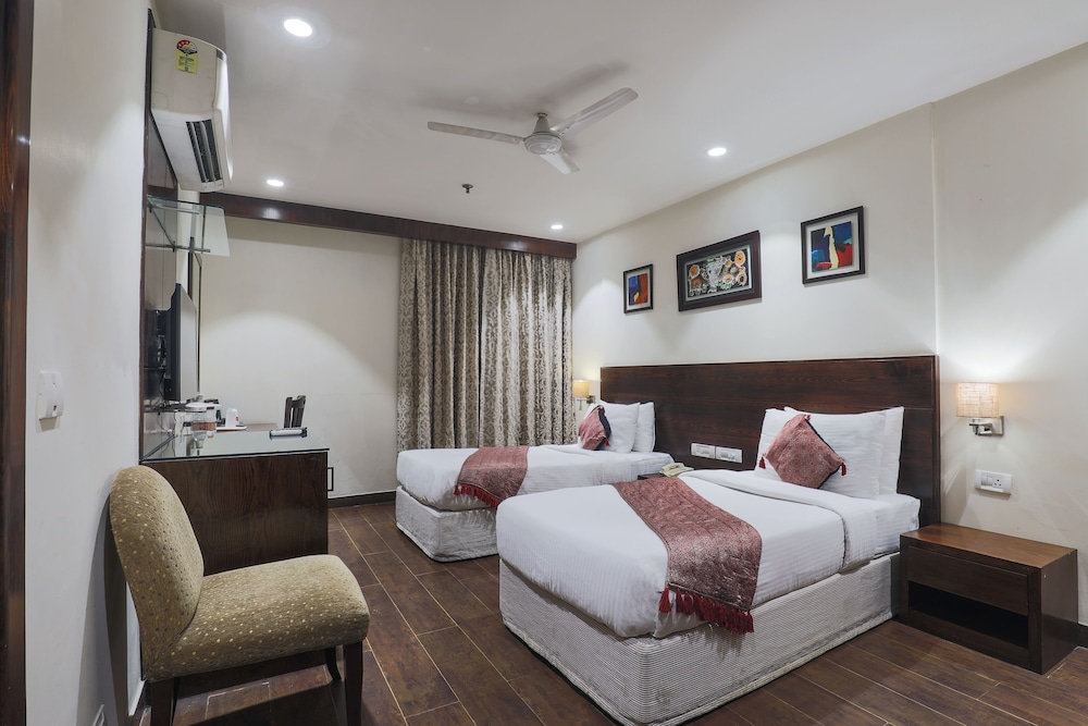 Hotel Blue Stone - Nehru Place 28/49