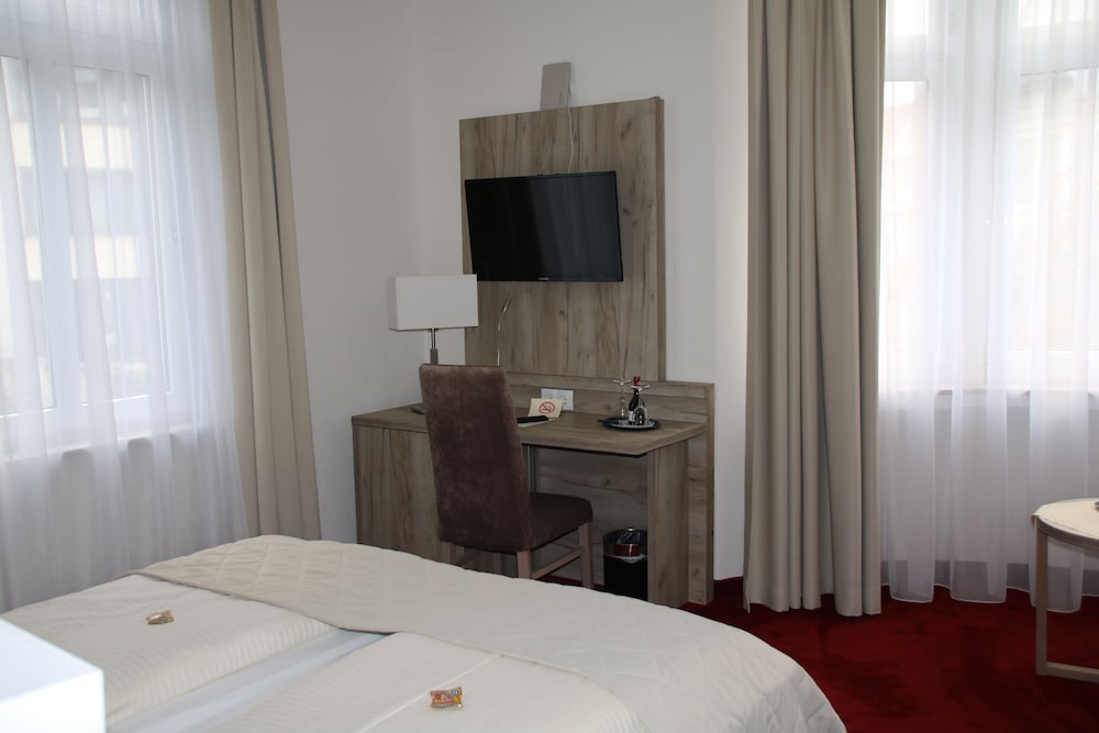 Hotel Rosengarten 36/50