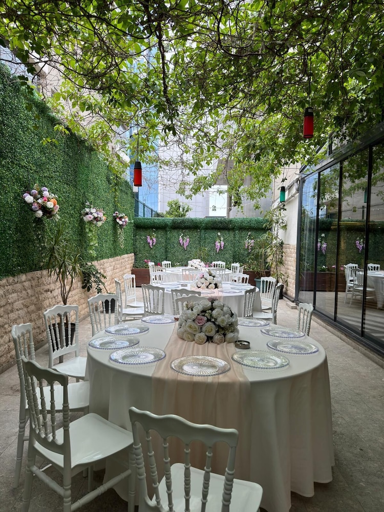 Plus Hotel Bostanci Atasehir 53/63