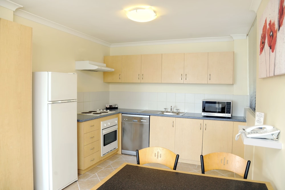 Lodestar Waterside Apartments 12/44