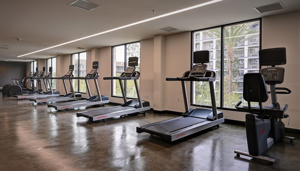 Home2 Suites By Hilton Anaheim Resort 24/45