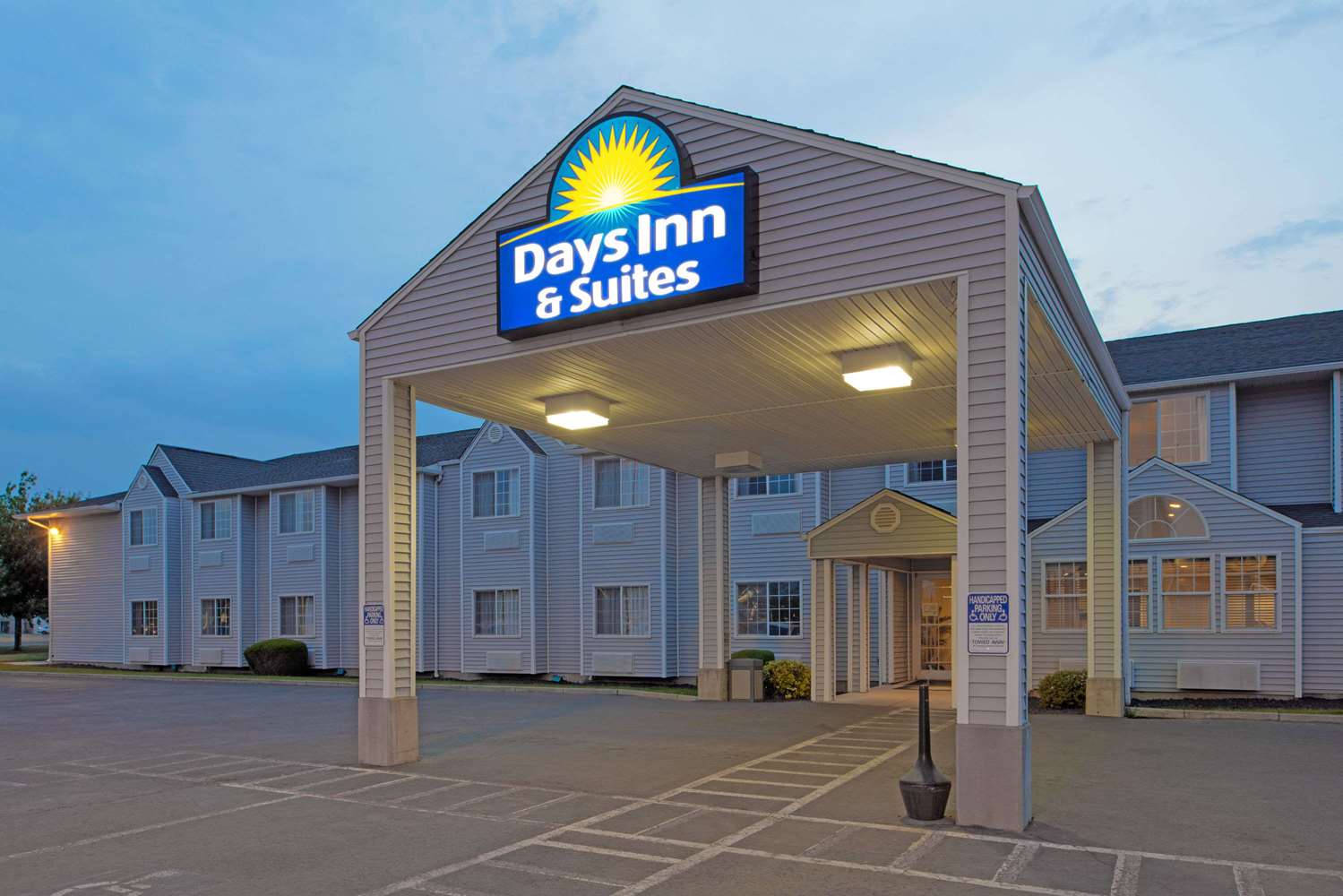 Days Inn & Suites By Wyndham Spokane Airport Airway Heights 5/41