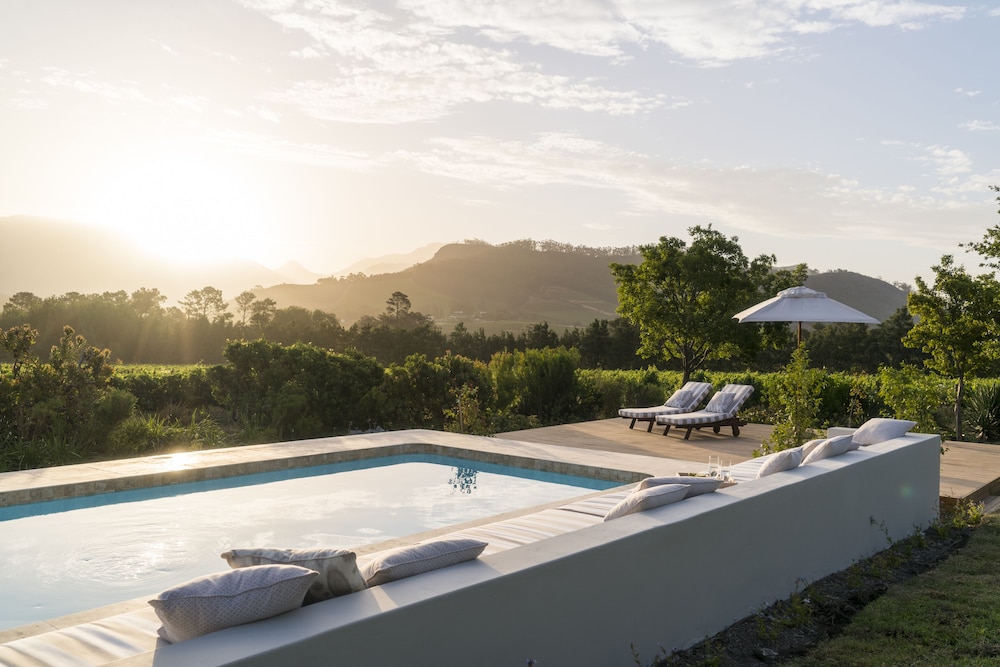 Cape Vue Country House 30/37