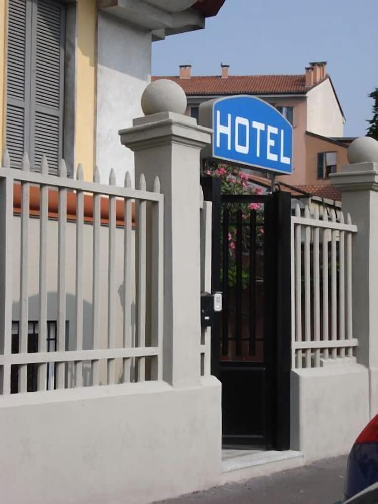 Hotel Brenta Milano 3/67