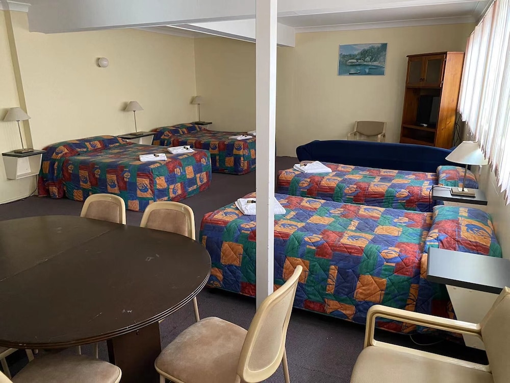 Gateway Motor Inn Narrandera 36/45