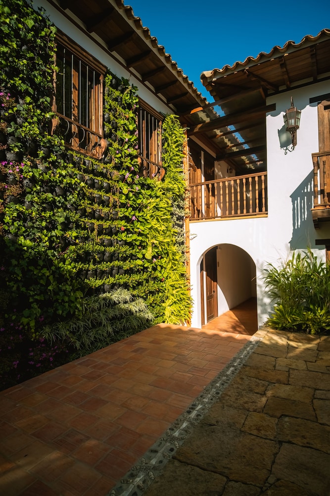 Casa Alcestre 41/50