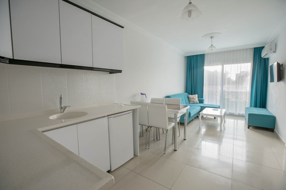 Antioch Apart Otel 16/32