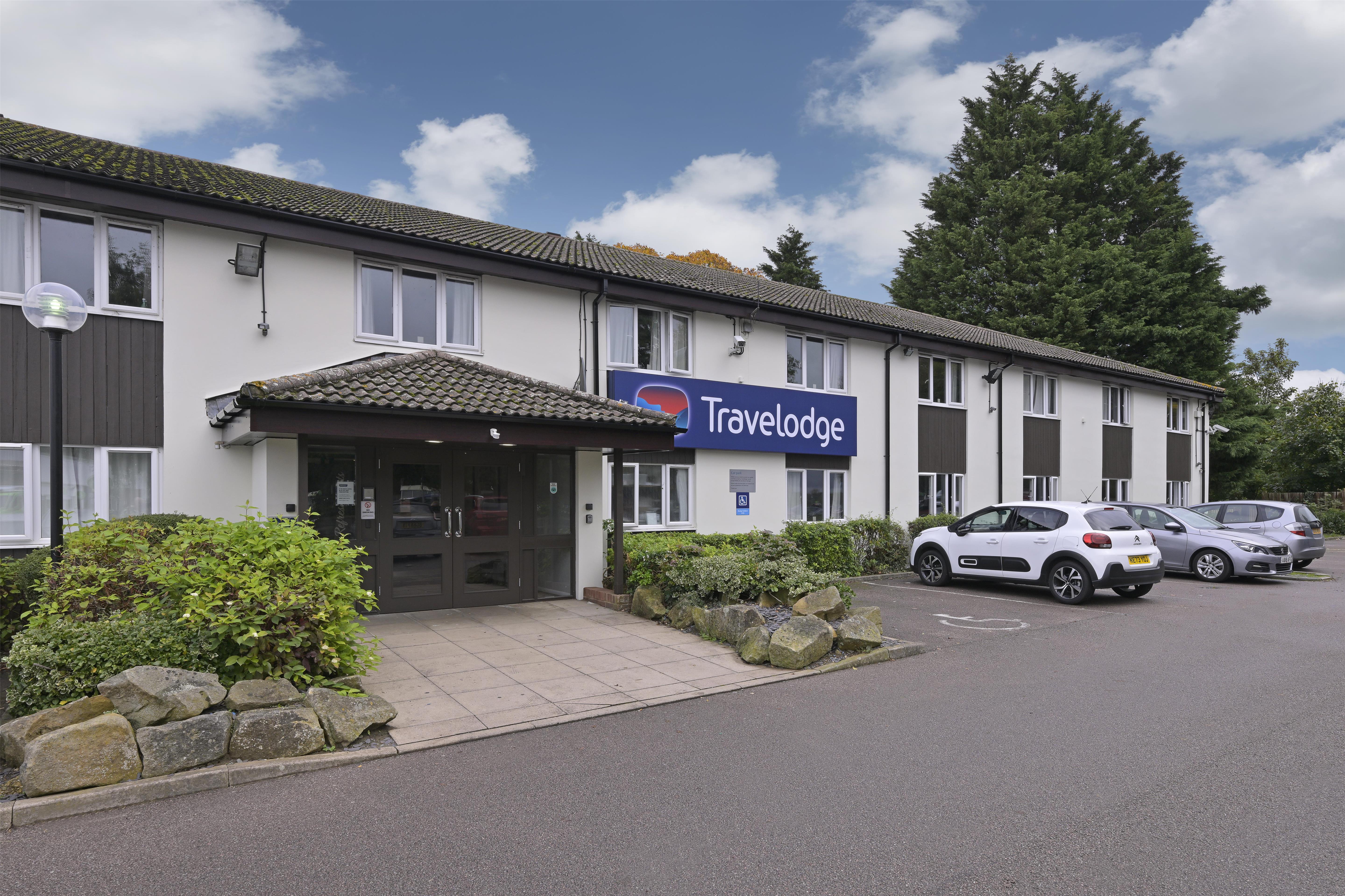 Travelodge Oxford Wheatley 20/24
