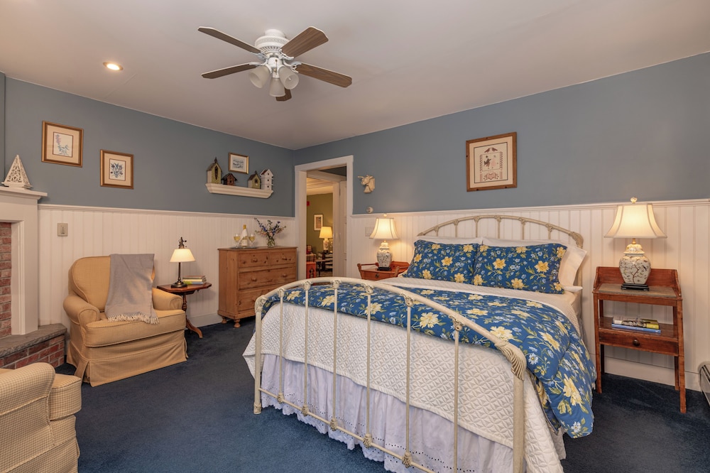 Deerhill Inn 24/77