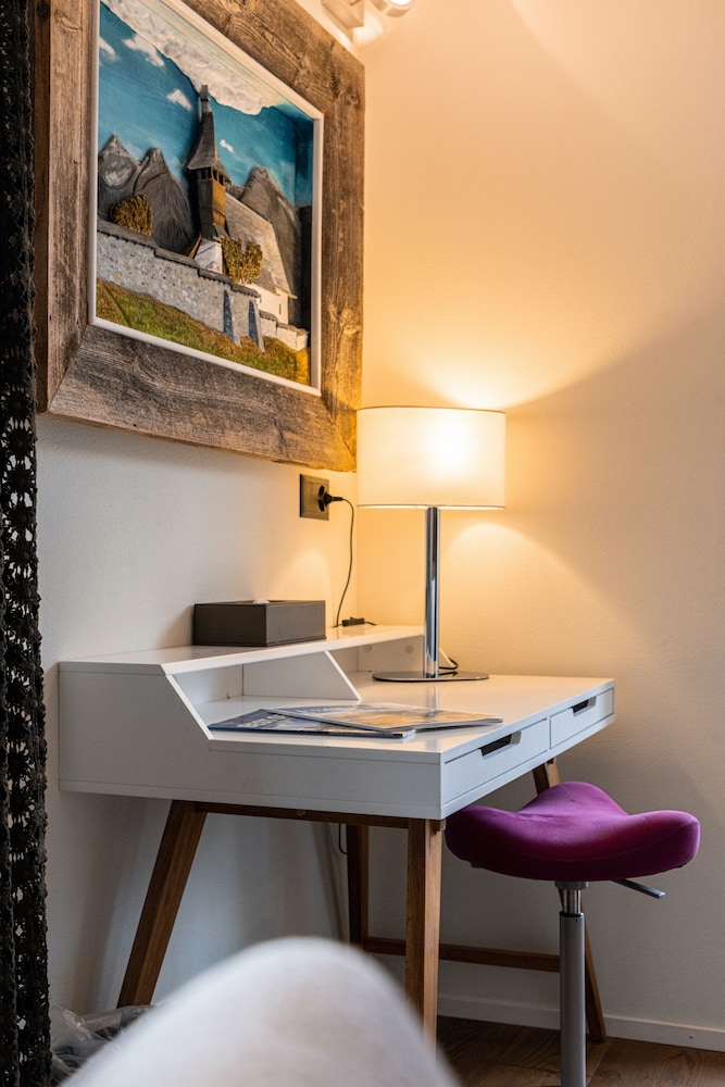 Home Hotel Arosa 32/50