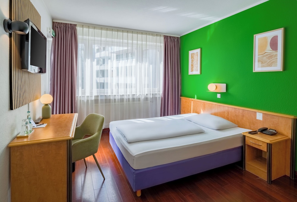 Rugs Hotel Dusseldorf 18/50