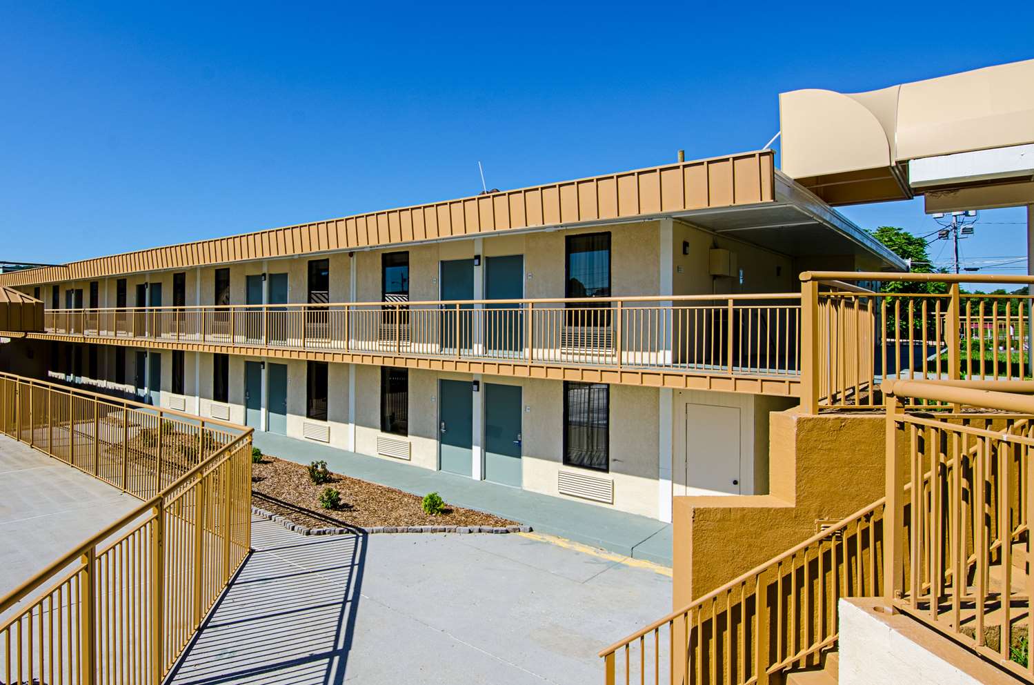 Travel Inn Bristol Near State Street (ex Rodeway Inn) 2/24