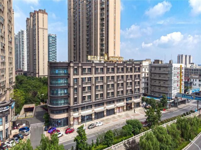 Jinjiang Inn Select Suzhou Shengze Sunhuxilu Hotel 6/25